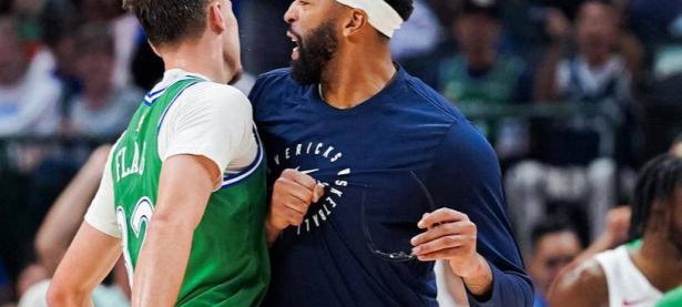 竞技宝-浓眉哥在独行侠比赛中出色防守，败北引发热议！的简单介绍