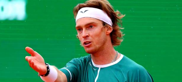 JJB电竞-费德勒连续五场比赛得分超过连败，美国队挑战极限！的简单介绍