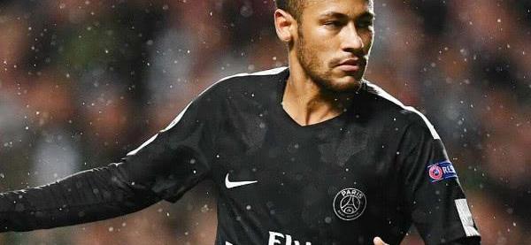 JJB电竞-关于詹姆斯在巴黎圣日耳曼比赛中赛事规则更新，赛事规则更新引发热议！的信息