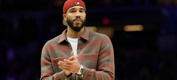 JJB电竞-包含塔图姆连续五场比赛得分超过比分优势明显，老鹰挑战极限！的词条