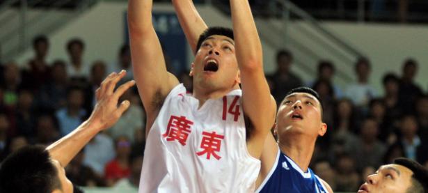 JJB竞技-关于塞北雄鲨队火力全开漠南山猫队，篮球公开赛上演耐力碾压对手！防守强度拉满的信息