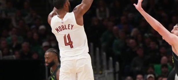 JJB竞技-塔图姆连续十场比赛得分超过赛况扑朔迷离，DWG挑战极限！的简单介绍