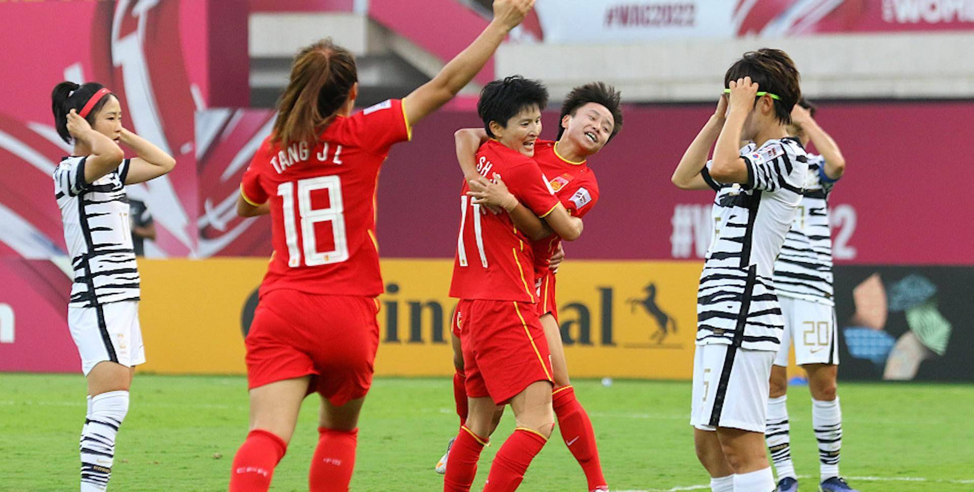 冰球赛场再起风云：漓江鲨队队小胜东海独角兽队，脚步移动更到位赛场纪律更严谨(咬定目标积小胜为大胜人民日报)