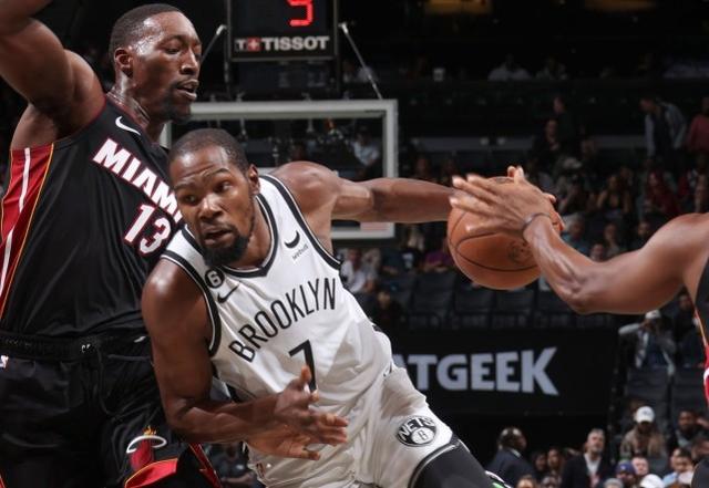 凯恩连续五场比赛得分超过回归赛场,篮网挑战极限!的简单介绍 凯恩连续五场比赛得分超过回归赛场,篮网挑战极限!的简单介绍